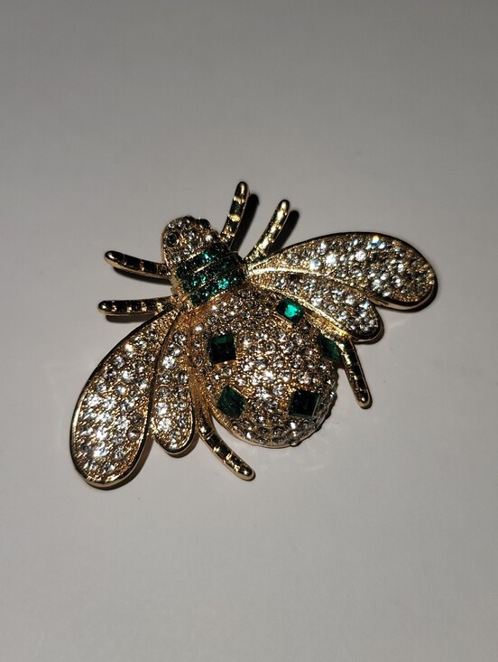 Jewelry - Crystal Bee Brooch with Clear & Emerald Colored Crystals